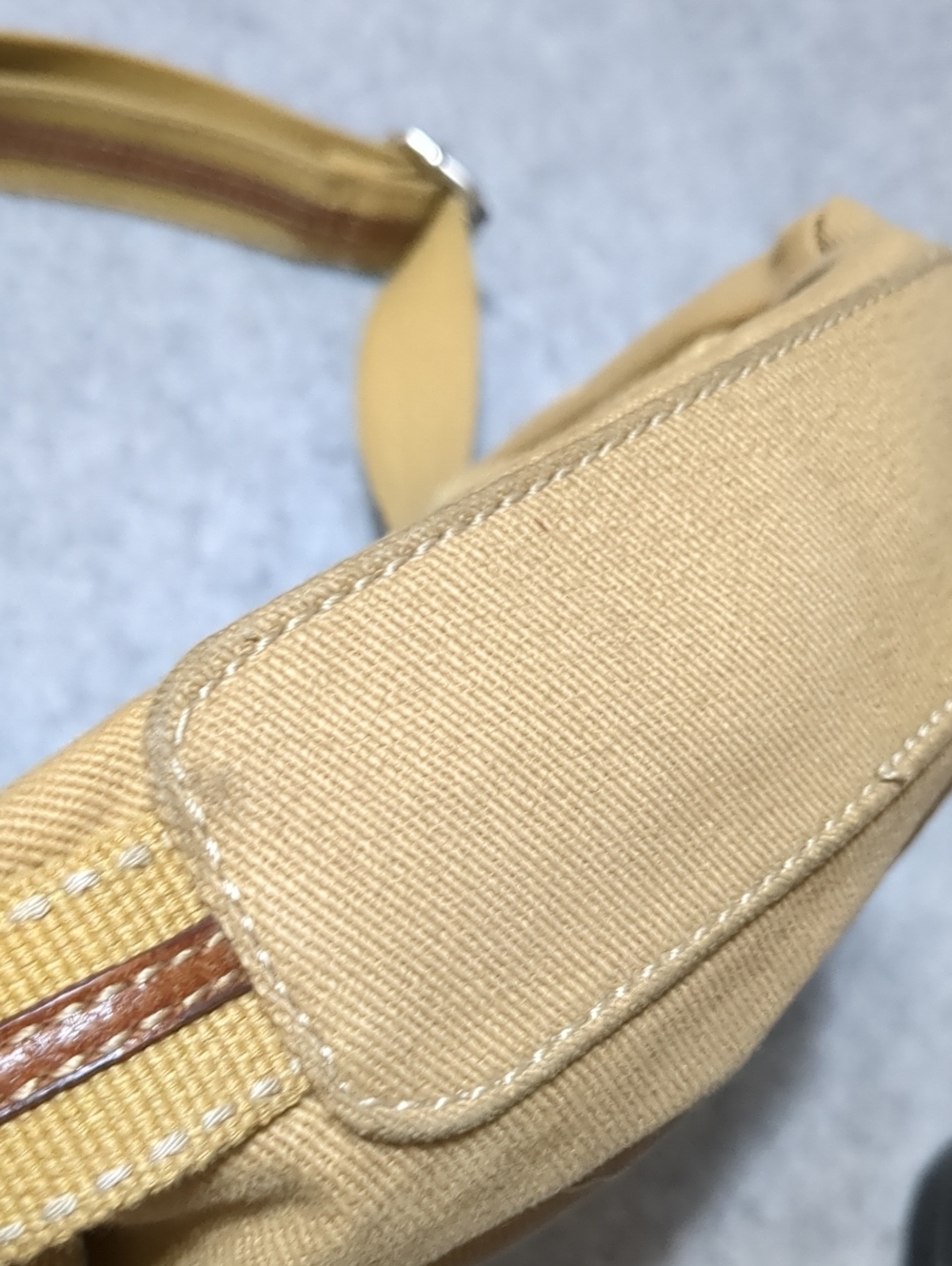 Fossil Canvas Khaki/Brown Crossbody Shoulder Bag - Picture 12 of 12